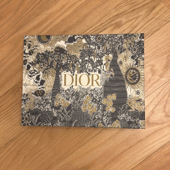 Authentic Christian Dior Box with Dior tissues 17” x 19” x 3” - Picture 1 of 4
